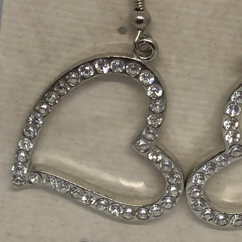 RHINESTONE HEARTS ♥️ EARRINGS HOOK BACK NWT - Picture 5 of 7